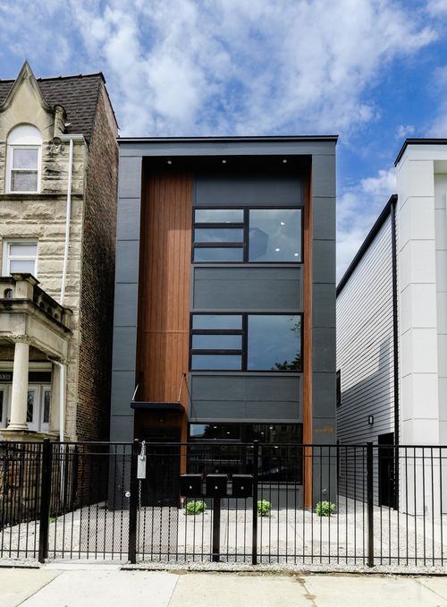 2-5637 S Prairie Ave, Chicago, IL, 60637-1216 | Card Image