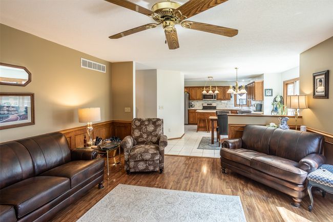 7508 Hickory Ln, Home with 5 bedrooms, 4 bathrooms and null parking in Urbandale IA | Image 12