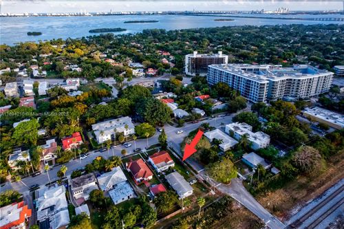 5900 Ne 4th Ct, Miami, FL, 33137-2204 | Card Image
