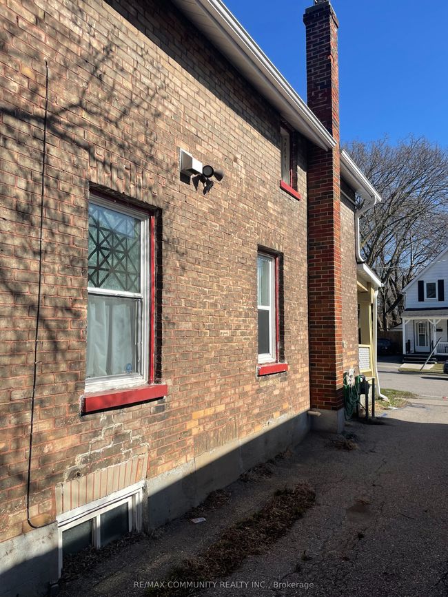 136 Summer St, House other with 3 bedrooms, 2 bathrooms and 2 parking in Oshawa ON | Image 19