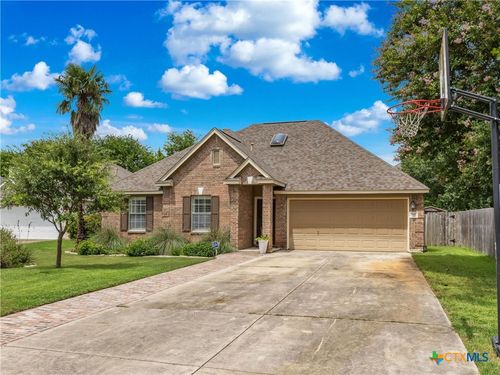 860 Fair Lane, New Braunfels, TX, 78130 | Card Image