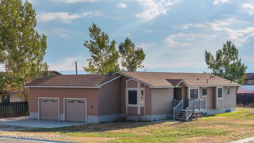 421 Budd Ave, Big Piney, WY, 83113-5077 | Card Image