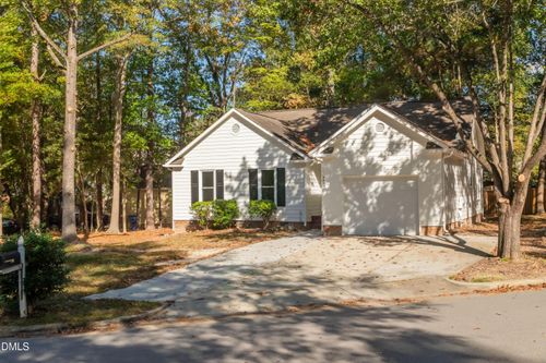 3609 Singleleaf Ln, Raleigh, NC, 27616-8766 | Card Image