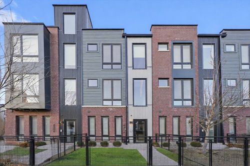 3209 N Kildare Ave, Chicago, IL, 60641-4532 | Card Image