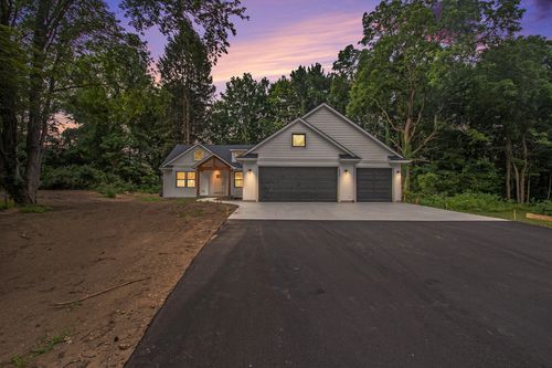5804 Hunter'S Ridge Ridge, Fennville, MI, 49408 | Card Image