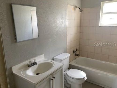 504 Terry St, WILDWOOD, FL, 34785-3749 | Card Image