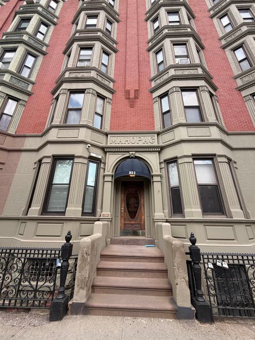 bsmt-811 Washington St, Hoboken, NJ, 07030-5070 | Card Image