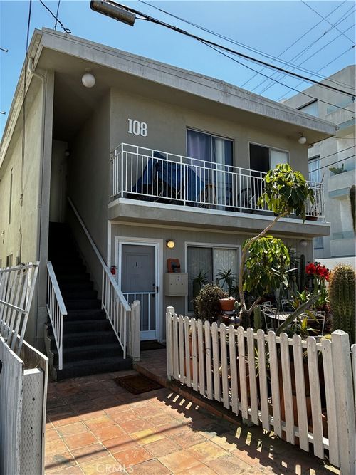 108 Catamaran St, Marina del Rey, CA, 90292-7724 | Card Image