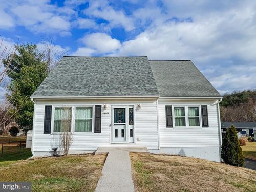 14211 Sparrow Ln Sw, CUMBERLAND, MD, 21502-5826 | Card Image