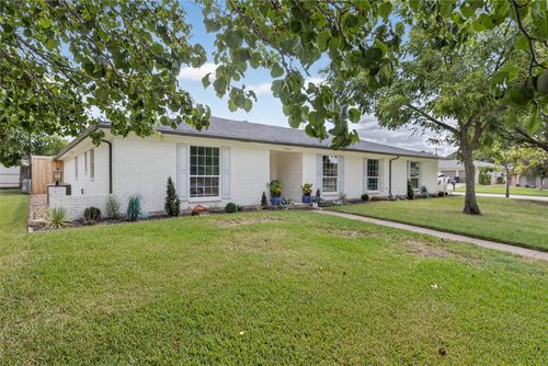 2016 Briar Trl, Hurst, TX, 76054-3113 | Card Image