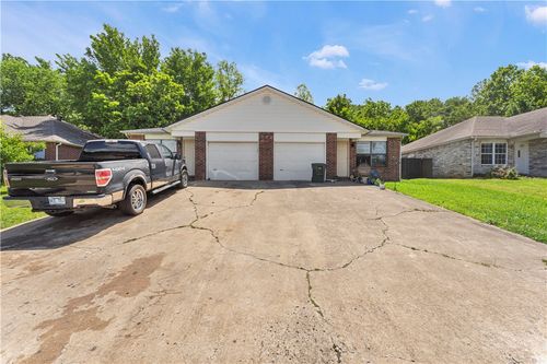 1422-and1424-1422 N Dawn Drive, Fayetteville, AR, 72703 | Card Image