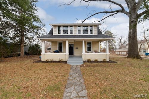 9527 W Milton Ave, Overland, MO, 63114-3321 | Card Image