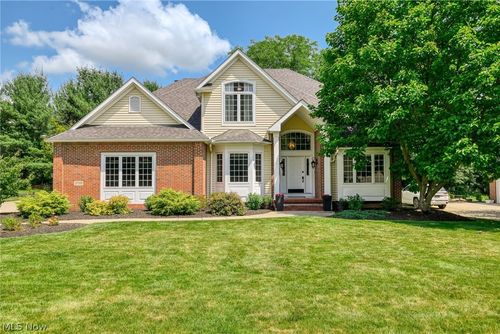 3733 Tamarisk Dr, Fairlawn, OH, 44333-9220 | Card Image