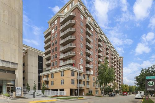 3040-333 W Mifflin Street, Madison, WI, 53703 | Card Image