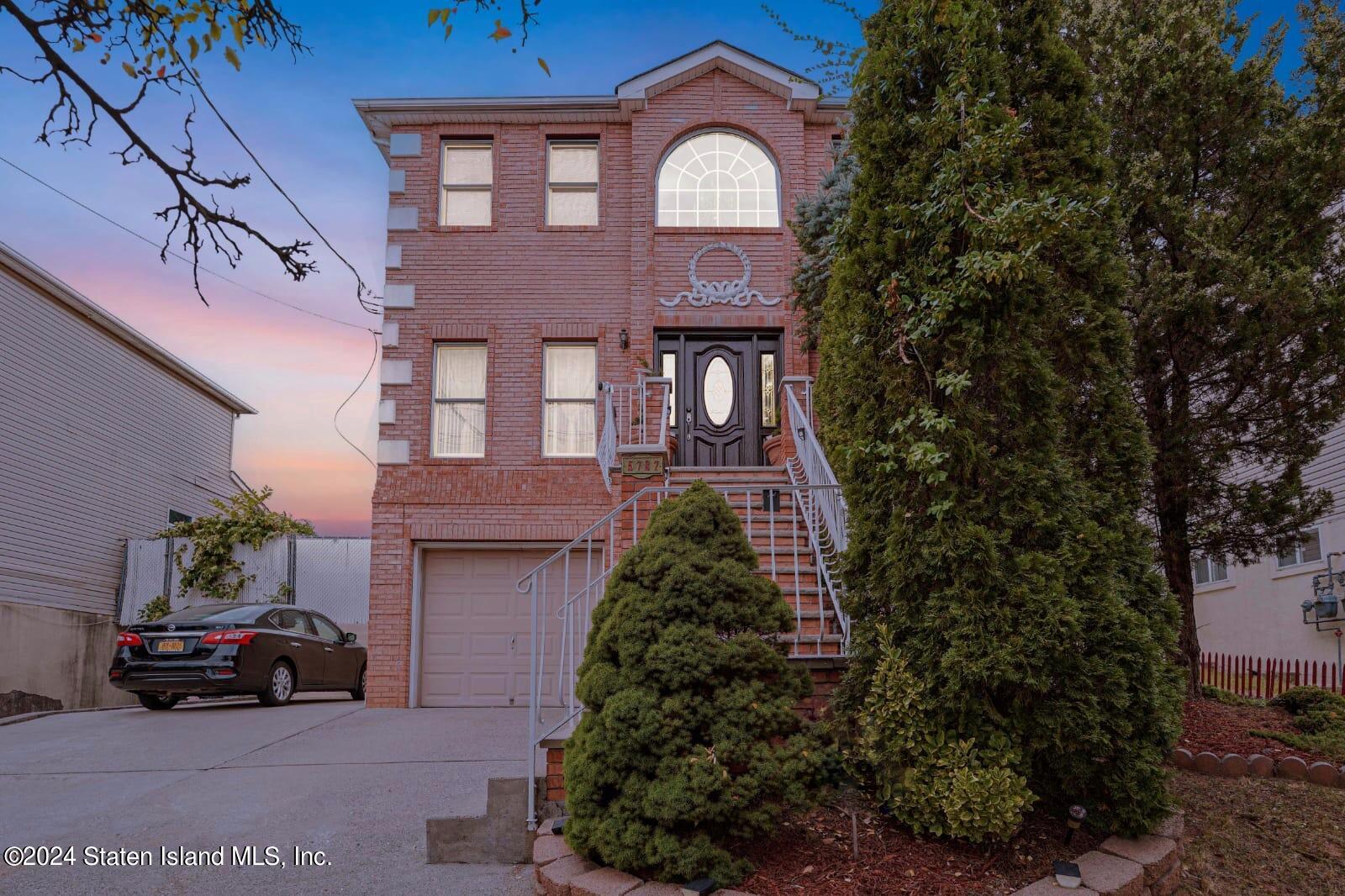 Hylan Blvd, Staten Island, NY 10309