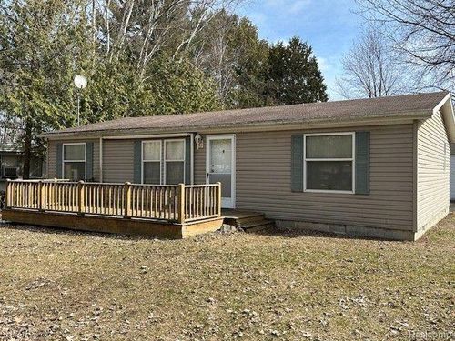 7282 Birch Dr, Port Hope, MI, 48468-9761 | Card Image