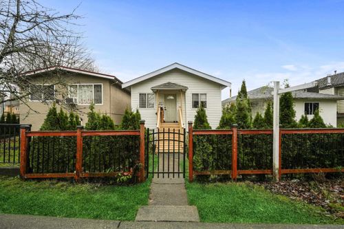 2316 Nanaimo St, Vancouver, BC, V5N5E3 | Card Image