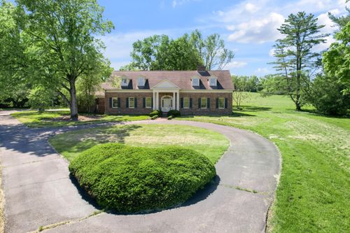 1373 Delong Cir, Lexington, KY, 40515-8523 | Card Image