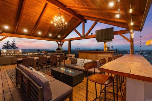 4938 San Jacinto Cir E, Fallbrook, CA, 92028-8866 | Card Image