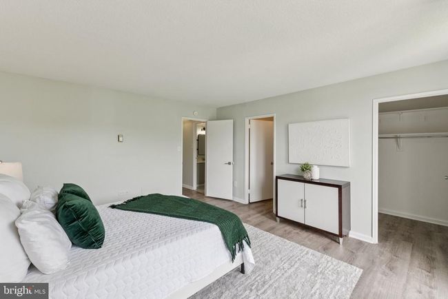 APT-526 - 4600 S Four Mile Run Dr, Condo with 1 bedrooms, 1 bathrooms and null parking in ARLINGTON VA | Image 13