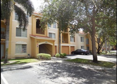 104-4220 San Marino Blvd, West Palm Beach, FL, 33409-7716 | Card Image