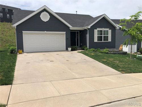 805 Valley Pine Dr, Fenton, MO, 63026-5101 | Card Image
