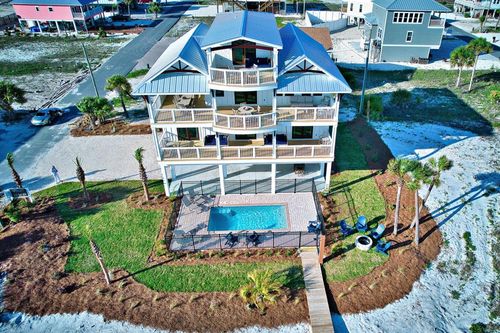 121 S 40th St, Mexico Beach, FL, 32456-0255 | Card Image