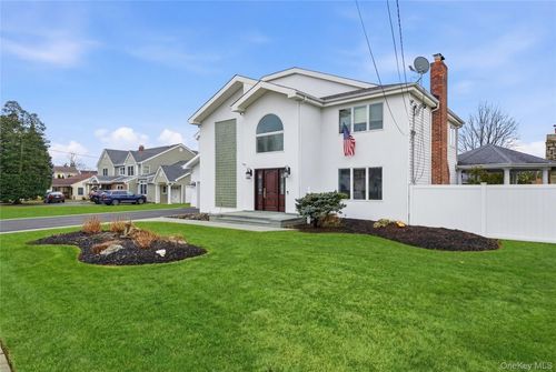 61 Bayview Ave, Oyster Bay, NY, 11771-1516 | Card Image