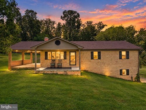 981 Leaksville Rd, LURAY, VA, 22835-5202 | Card Image