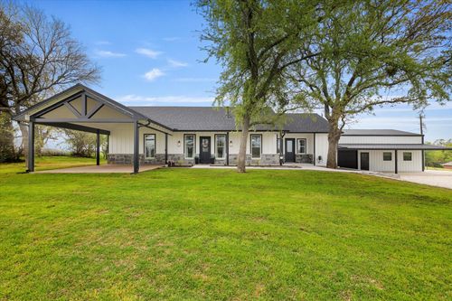 5480 New Hope Rd, Aubrey, TX, 76227-6880 | Card Image