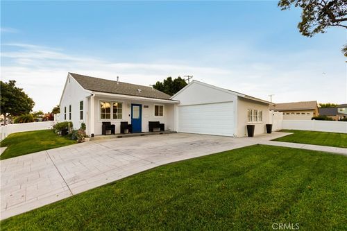 14709 Bodger Ave, Hawthorne, CA, 90250 | Card Image