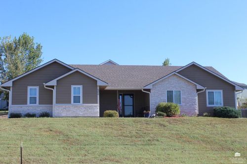 506 Prairie Meadow Rd, Saint George, KS, 66535-9826 | Card Image