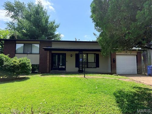2350 Palm Dr, Florissant, MO, 63031-2514 | Card Image