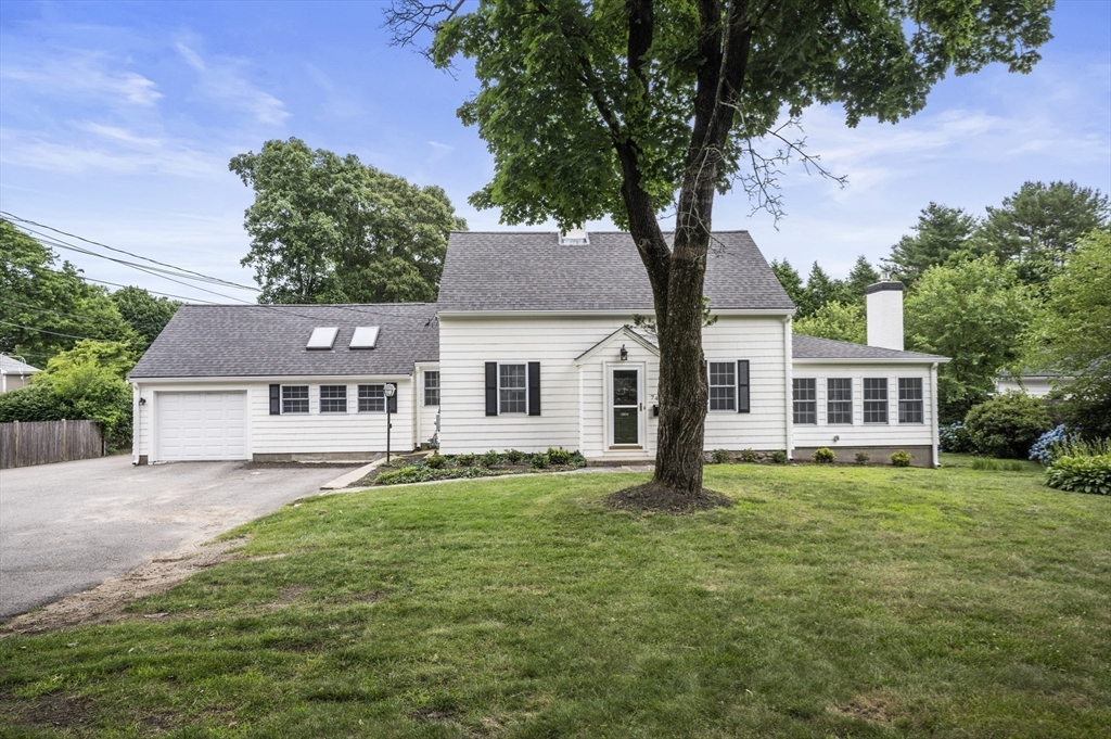 Neponset St, Norwood, MA 02062
