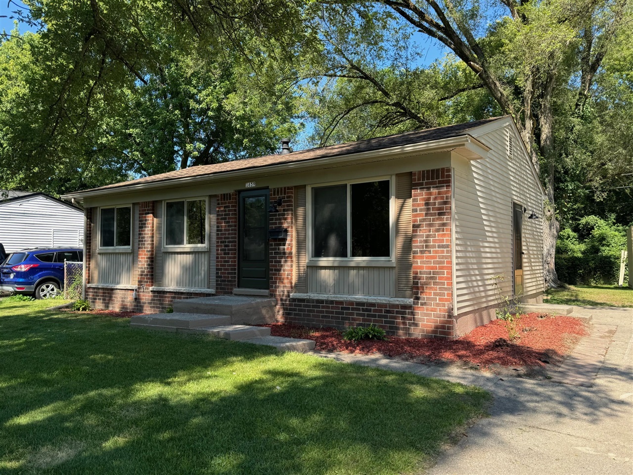 Foley Ave, Ypsilanti, MI 48198