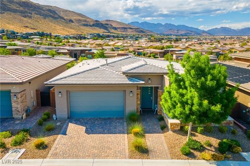 10106 Amethyst Hills St, Las Vegas, NV, 89148-4332 | Card Image