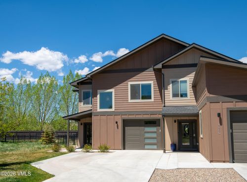 1045 White River Dr, Gypsum, CO, 81637-5554 | Card Image