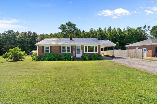32229 Walters Hwy, Franklin, VA, 23851-4054 | Card Image