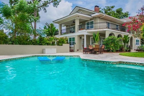 209 13th Ave N, ST PETERSBURG, FL, 33701-1121 | Card Image
