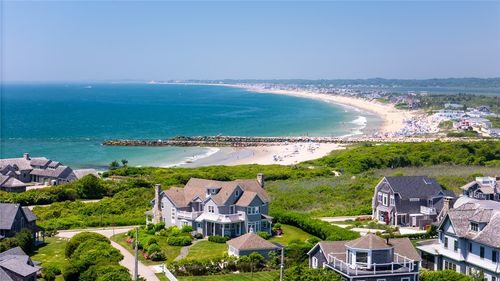 7 Fenway Rd, Westerly, RI, 02891-5401 | Card Image