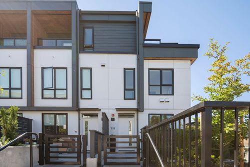 232-715 Ducklow St, Coquitlam, BC, V3J0P7 | Card Image