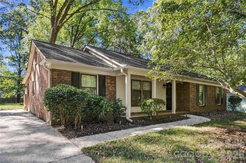9112 Sardis Forest Dr, Charlotte, NC, 28270-1031 | Card Image