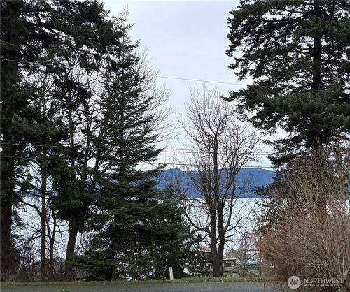 4904 Roney Rd, Bow, WA, 98232-9380 | Card Image