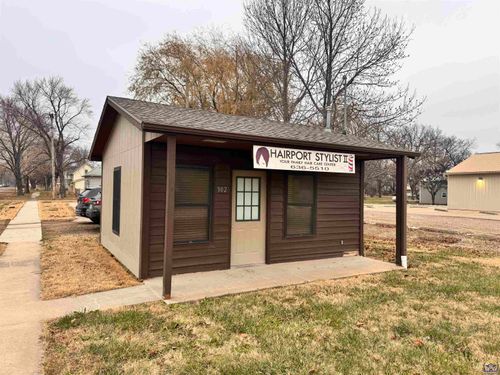 302 Main St, Paxico, KS, 66526-9425 | Card Image