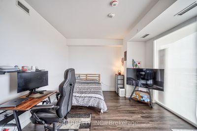 1310 - 36 Zorra St, Condo with 0 bedrooms, 1 bathrooms and null parking in Etobicoke ON | Image 2