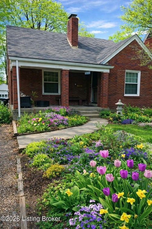 4618 Bellevue Ave, Louisville, KY, 40215-2408 | Card Image