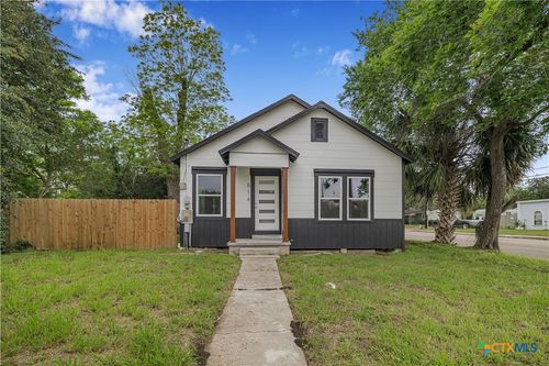 814 S Laurent St, Victoria, TX, 77901-7754 | Card Image