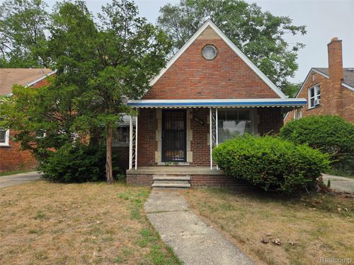 20120 Yonka St, Detroit, MI, 48234-1832 | Card Image
