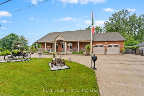 3676 Rebstock Rd, Crystal Beach, ON, L0S1N0 | Card Image