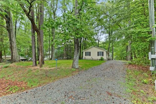 139 Florida Dr, Heathsville, VA, 22473-2108 | Card Image